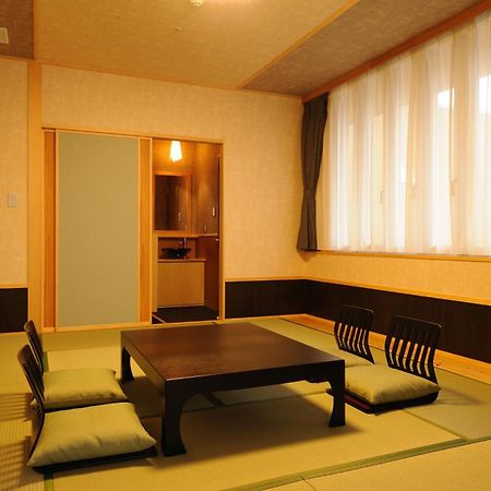 Ooedo Onsen Monogatari Urayasu Mangekyo Hotel Exterior photo