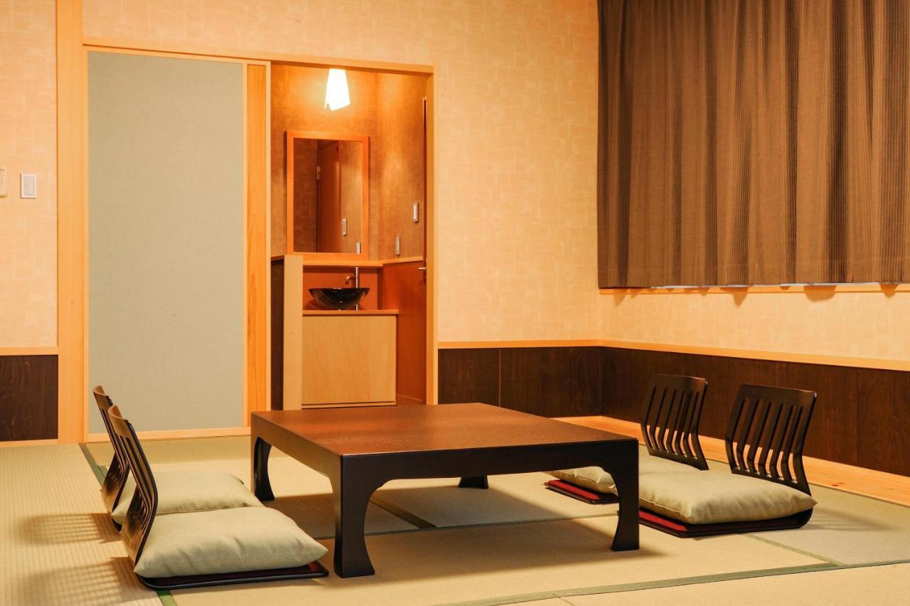 Ooedo Onsen Monogatari Urayasu Mangekyo Hotel Exterior photo